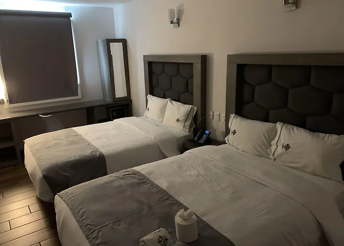 Hotel Bugari Aeropuerto Guadalajara