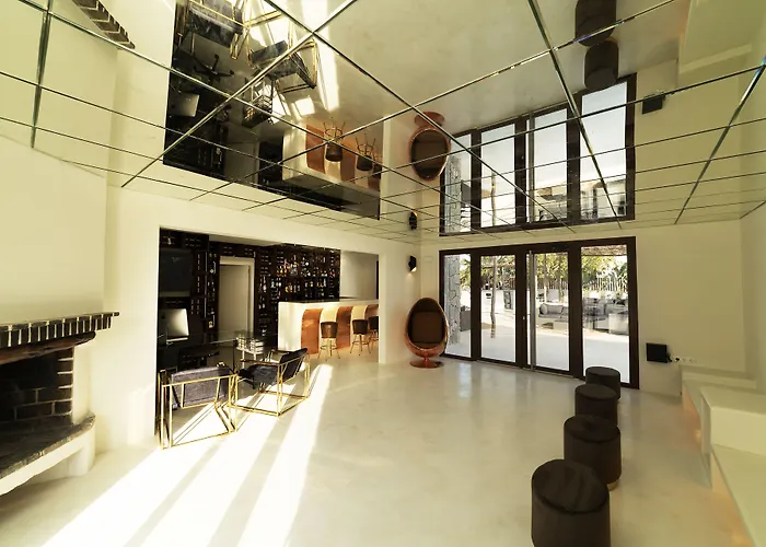 Paiise Hotels
