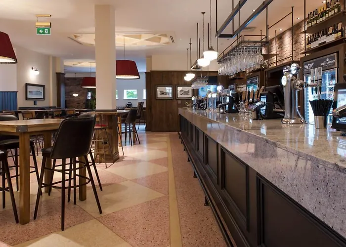 The Old Borough Hotel - Wetherspoon