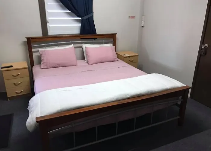 Goondi Hill Hotel