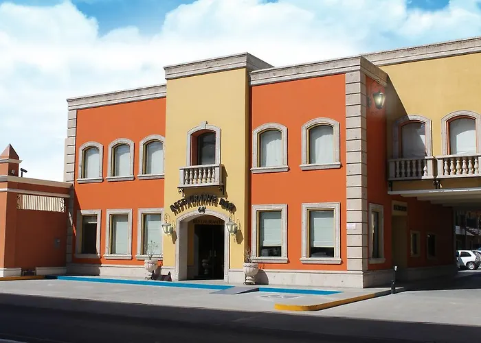 Hotel Plaza las Quintas