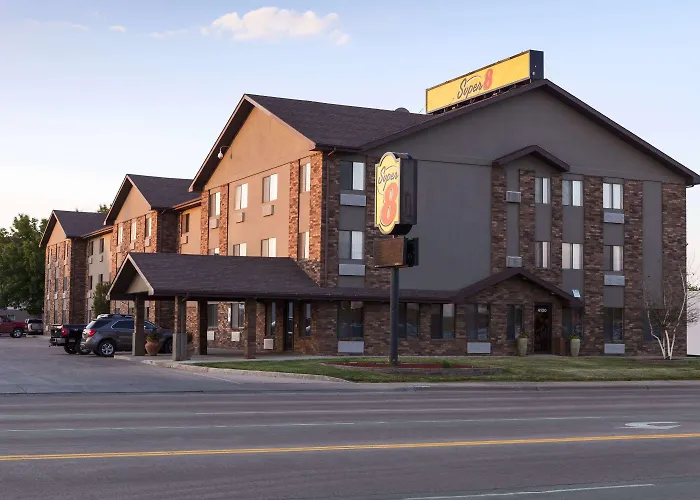 Super 8 By Wyndham /41St Street