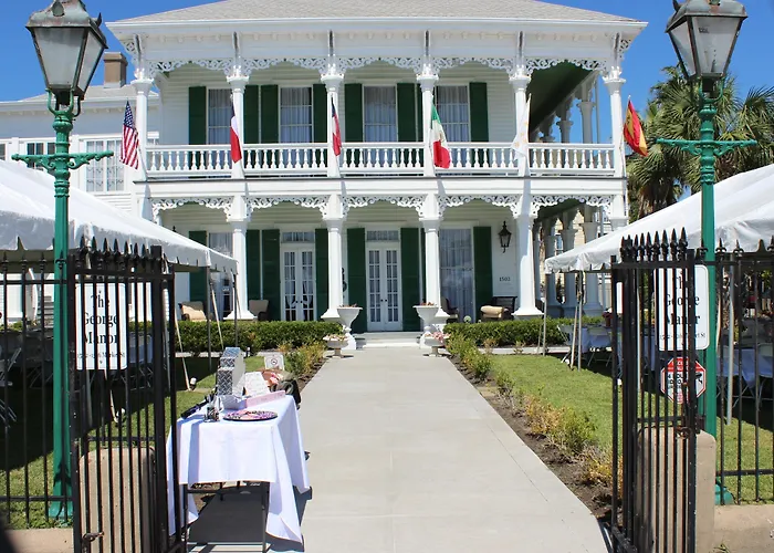 The George Manor