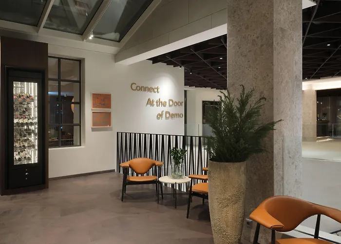 Iceland Parliament Hotel, Curio Collection By Hilton