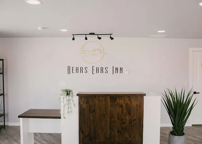 Bears Ears Inn