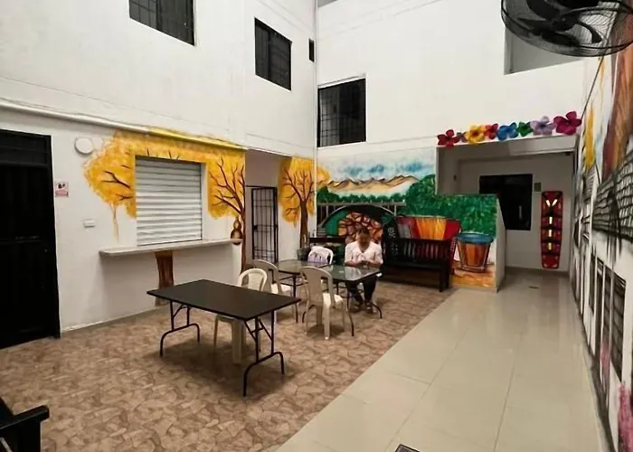 Aparta Hotel El Cacique Upar