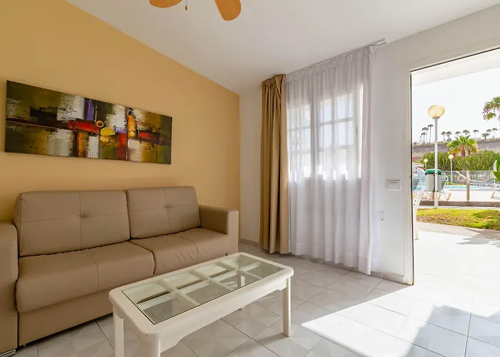 Vista Verde - Adults Only