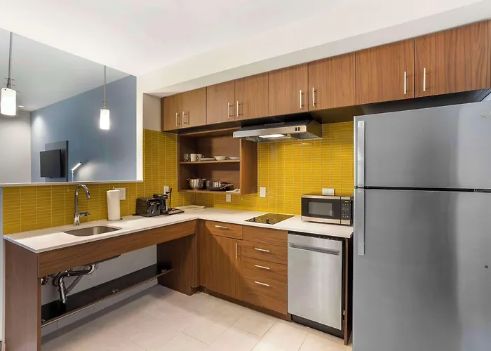 Mainstay Suites North - Central York