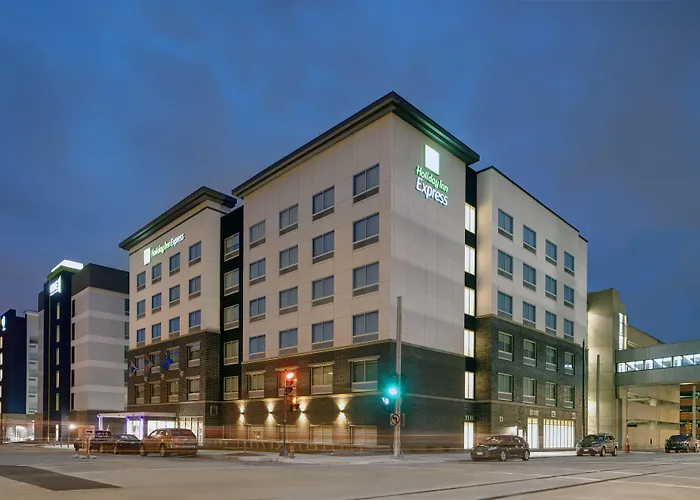 Holiday Inn Express - Milwaukee Downtown By Ihg