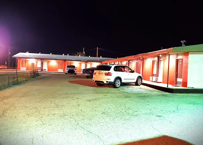 Holiday Host Motel & Rv Park