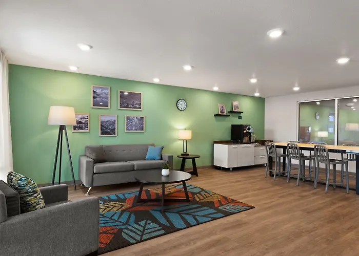 Woodspring Suites Greeley