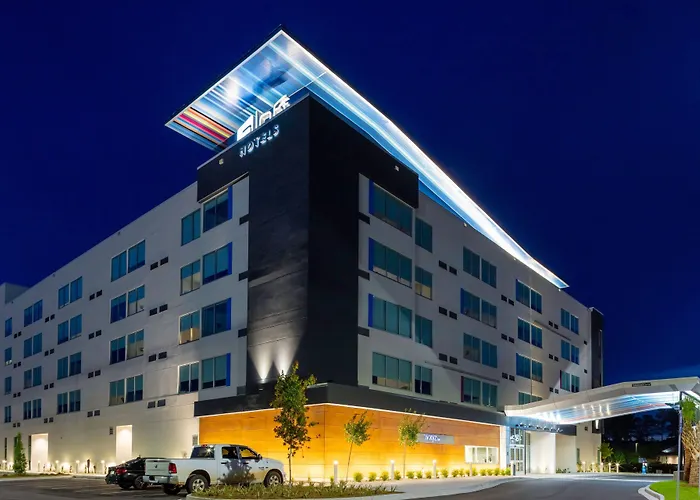 Aloft Savannah Airport