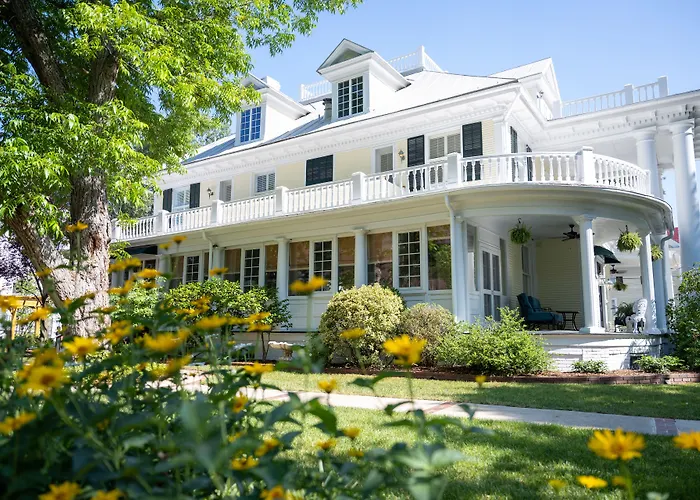 Edenton Collection-The Granville Queen Inn