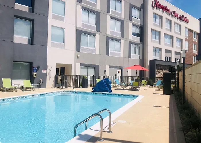 Hampton Inn & Suites Charlotte North I 485