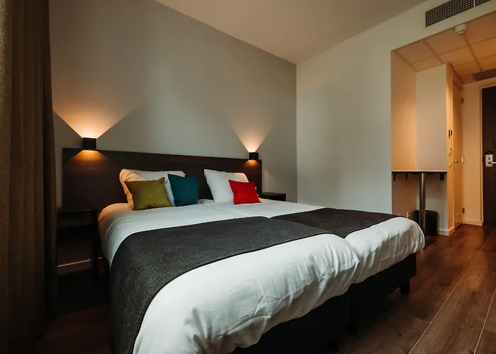 HOTELUX Amsterdam Airport Hotel
