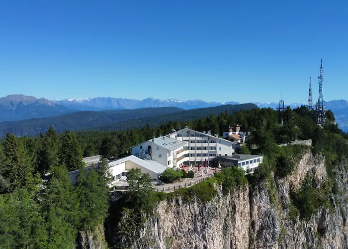Panoramahotel Penegal Mendola