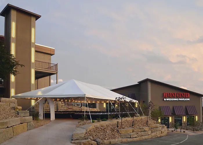 The Resort At Lake Of The Ozarks