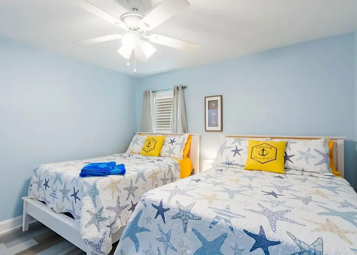 Upham Beach Inn