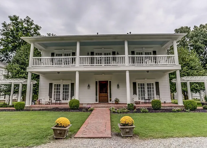 Bonne Terre Inn Cedar Room