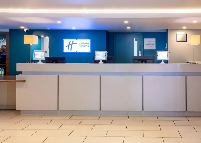 Holiday Inn Express Warwick - Stratford-Upon-Avon By Ihg