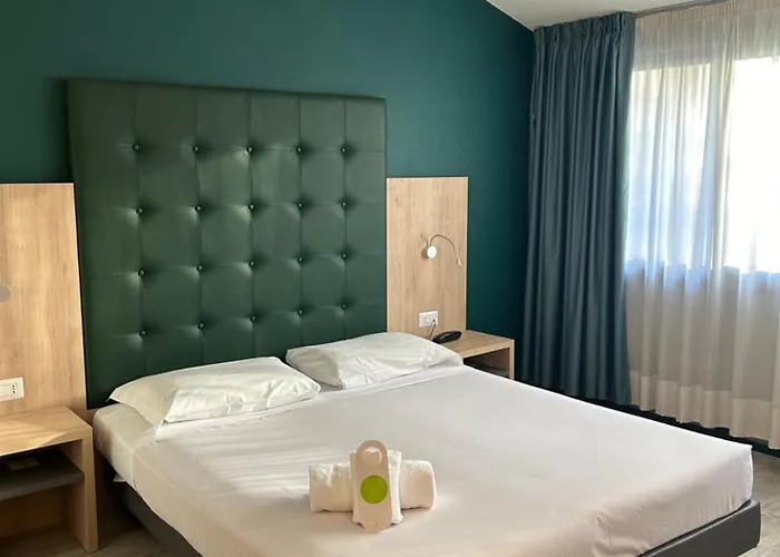 Green Hotel