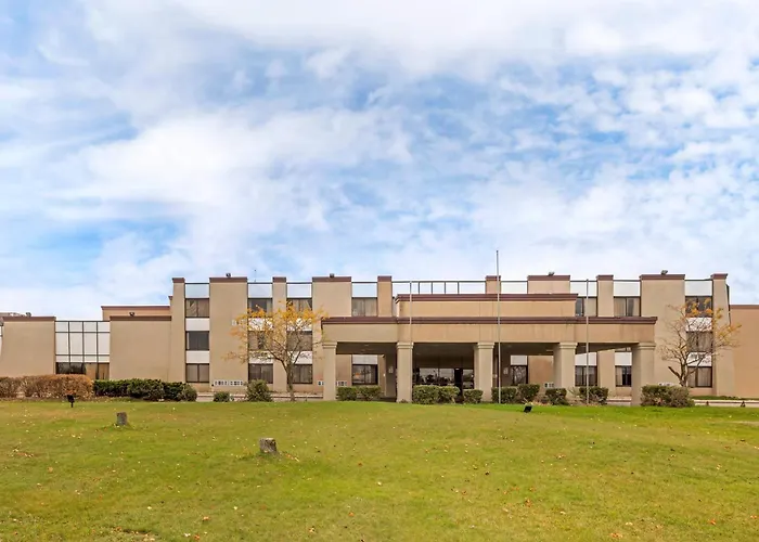 Clarion & Conference Center West