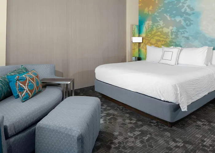 Courtyard By Marriott St. Louis West County
