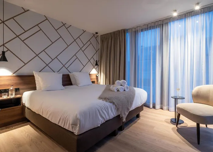 One Two Four - Hotel & Spa