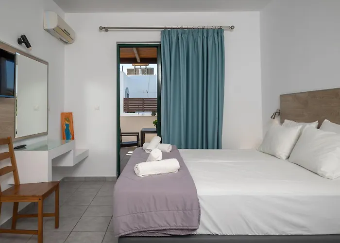 Triantafillas Suites