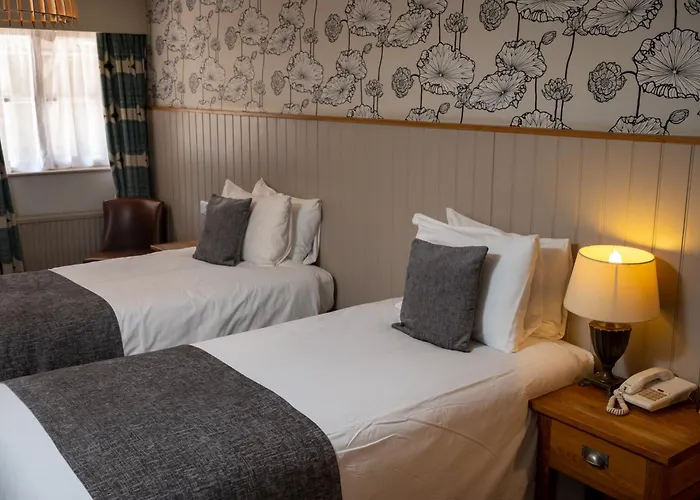 Cedars Inn By Greene King Inns Barnstaple