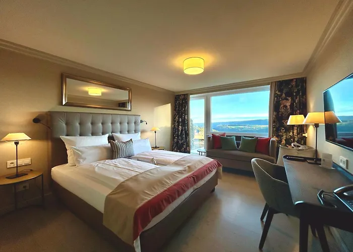 Schwarzwald Wellnesshotel SAIGERHÖH I Spa Golf&Wandern über dem Titisee