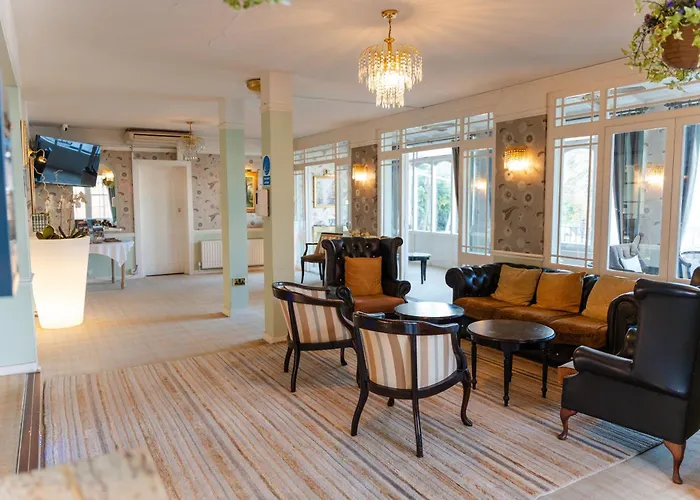 The Falcon Hotel Farnborough 