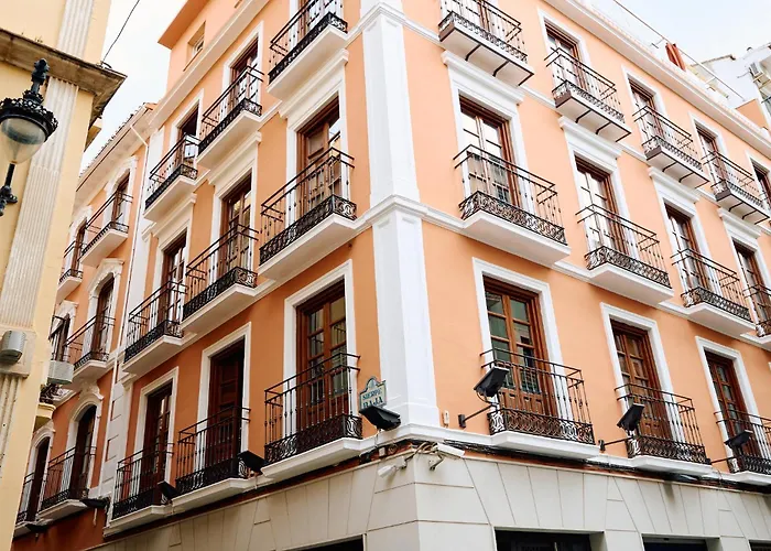 Honest Granada Hotel