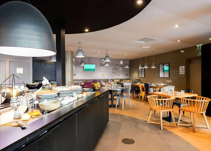 Kyriad Eco - Suresnes - La Defense