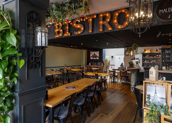 Le Bistro