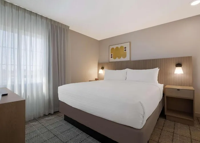Sonesta Simply Suites Irvine East Foothill