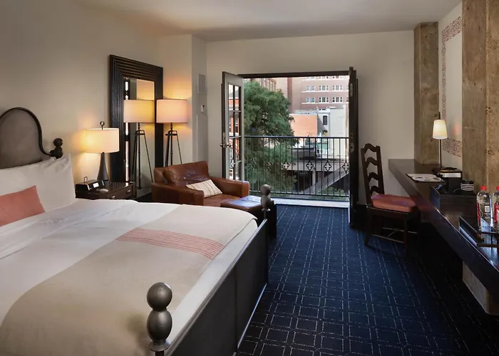 Hotel Valencia Riverwalk