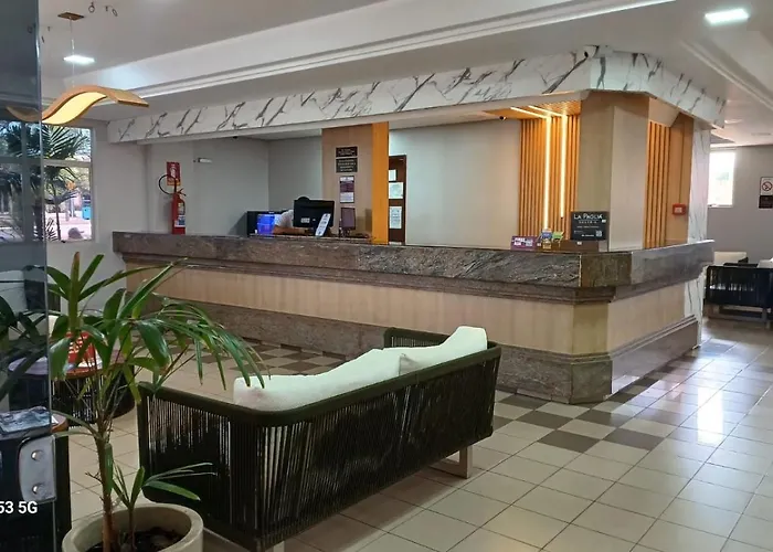 Victoria Plaza Hotel