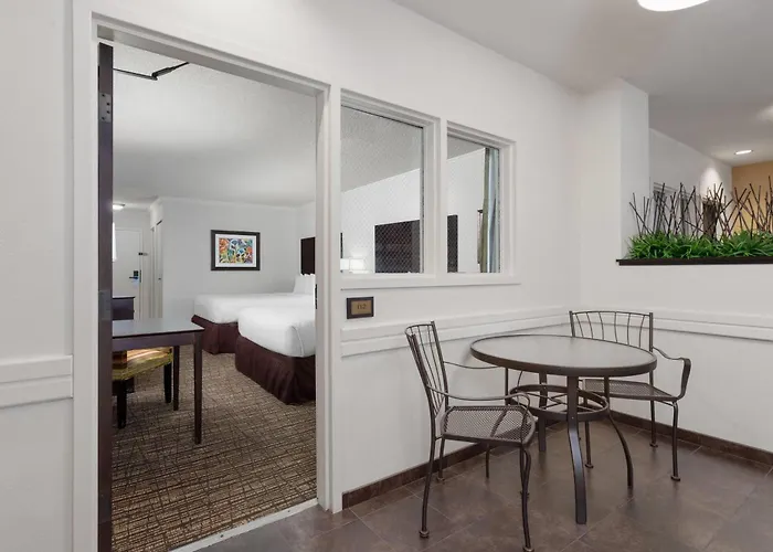 Wyndham Minneapolis South Burnsville