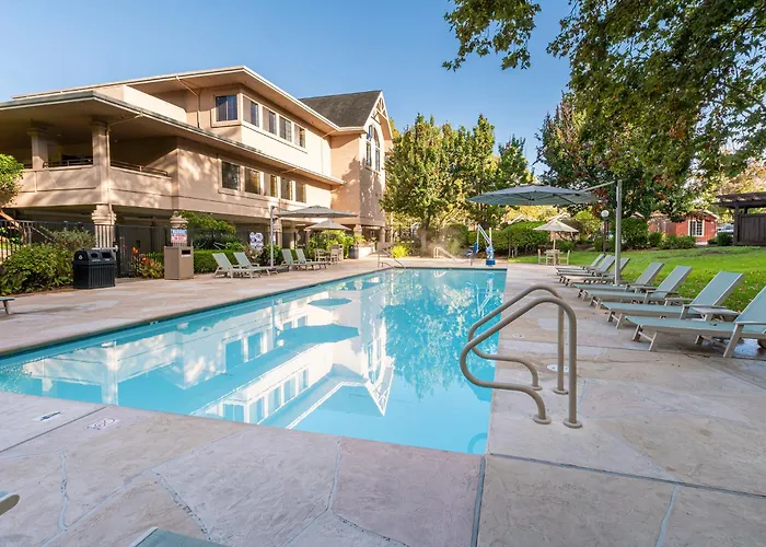 Riverpointe Napa Valley Resort