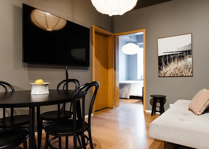 Rey Apartments