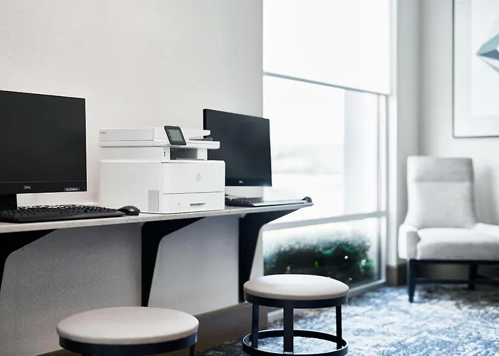 Hyatt Place Downtown / The Gateway
