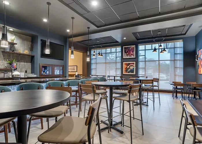 Drury Inn & Suites Baton Rouge