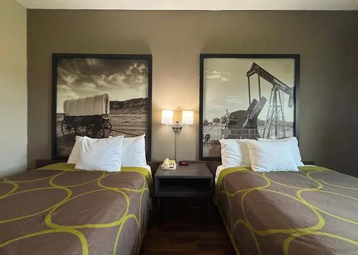 Super 8 By Wyndham Grayville