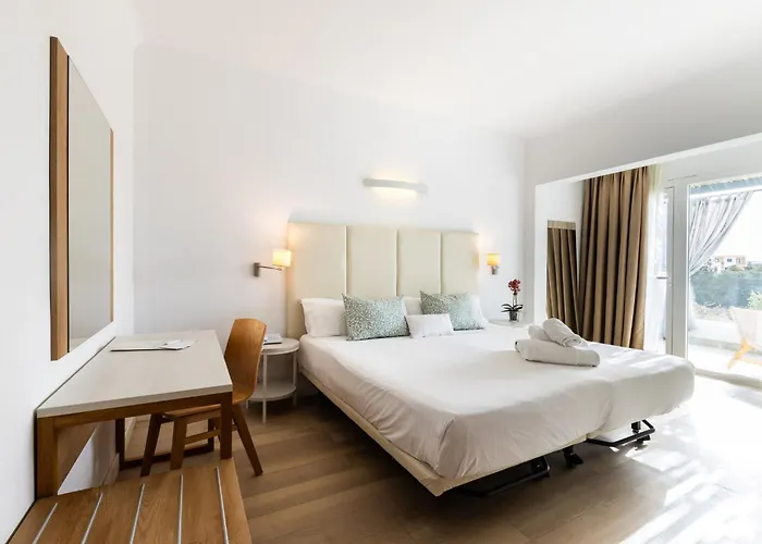 Hotel Levante Es Pujols