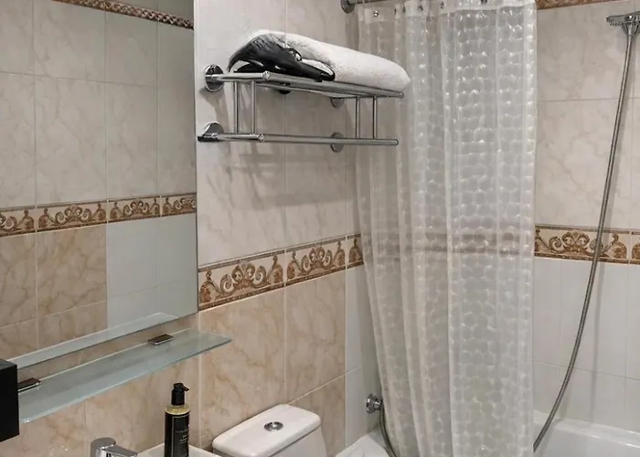 Cuatro Caminos Rooms
