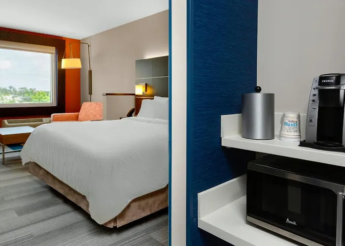Holiday Inn Express & Suites Sanford - Lake Mary By Ihg
