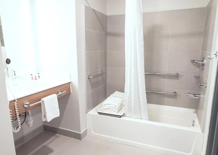 Microtel Inn & Suites By Wyndham Milford