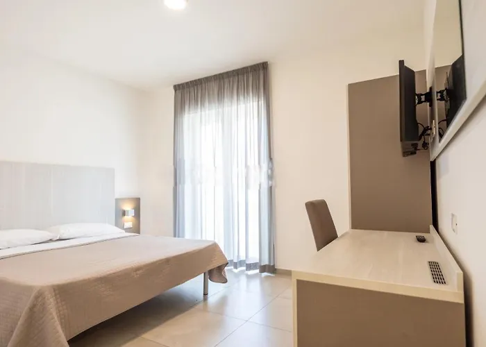 Nuovo HOTEL SETTIBI 20m Dalla