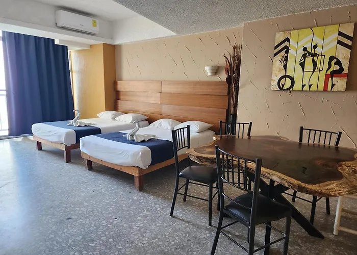 Suites Omega Torres Gemelas